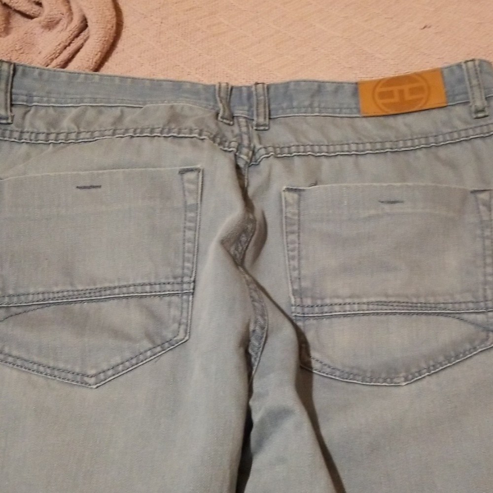 Jeans - Picture 2 of 3
